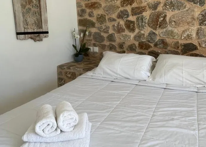 Sakas Residences Karterados (Santorini)