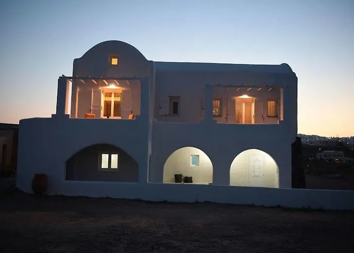 Sakas Residences Karterados (Santorini)