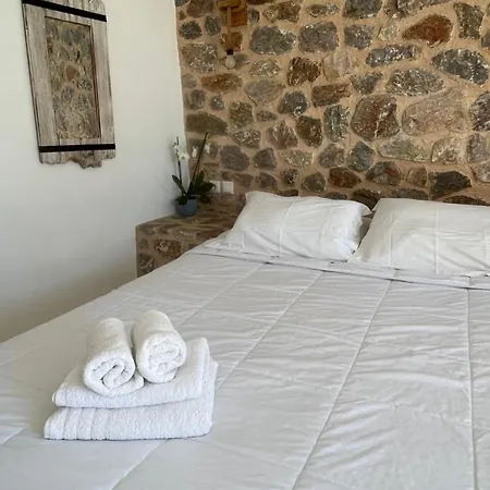 Sakas Residences Karterados (Santorini)
