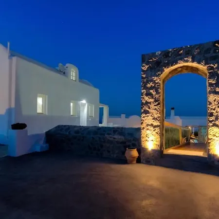 Sakas Residences Karterados (Santorini)