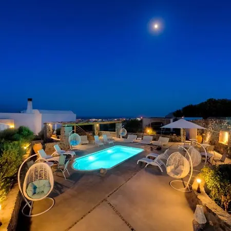 Sakas Residences Karterados (Santorini)