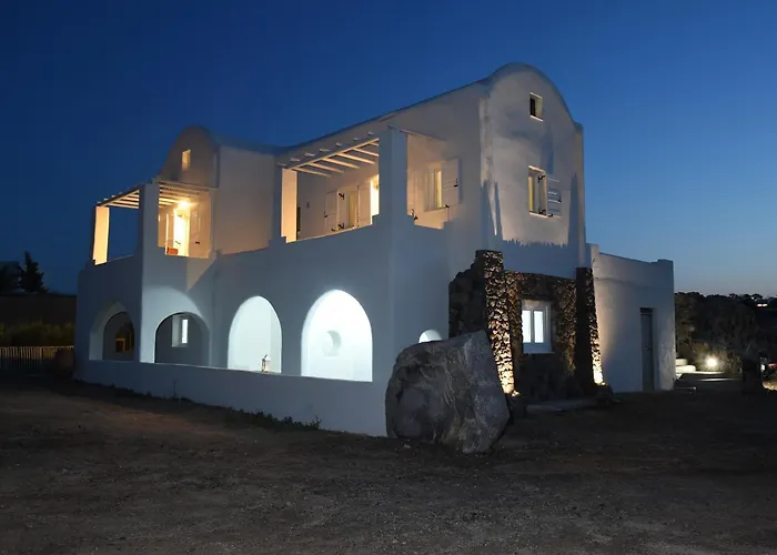 Sakas Residences Karterados (Santorini)