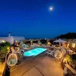 Sakas Residences Karterados (Santorini)